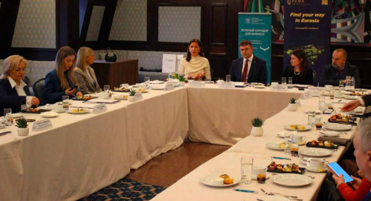 Состоялась одна из первых встреч в новом статусе вице-губернатора Ленинградской области по экономическому развитию Егора Мищерякова с руководителями и топ-менеджерами производственных компаний – членов Ассоциации «Тихоокеанско-Евразийский Деловой Альянс»