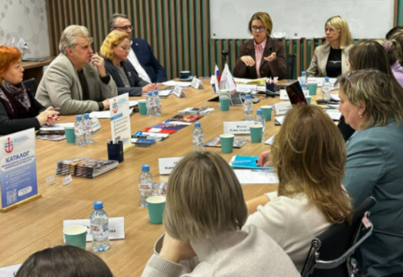 A strategic meeting on the development of industrial tourism was held