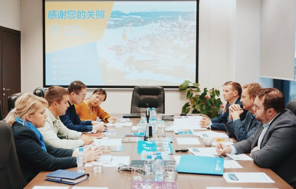 Производители Ленобласти обсудили экспорт в Хэнань