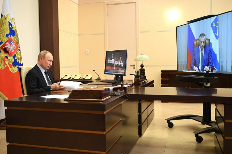 Президент России отметил успехи в экономическом развитии Ленобласти